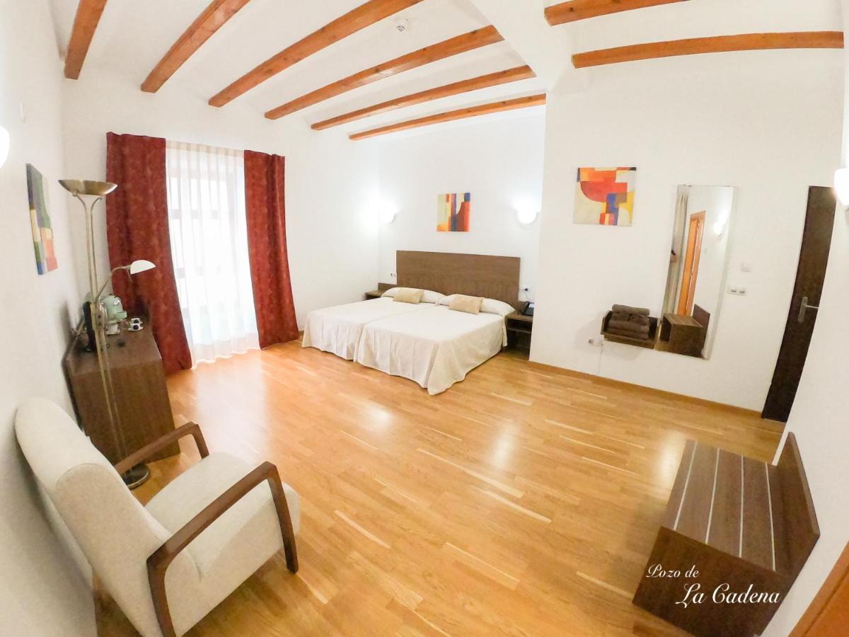 Hotel Baron Andilla Valdealgorfa Екстериор снимка