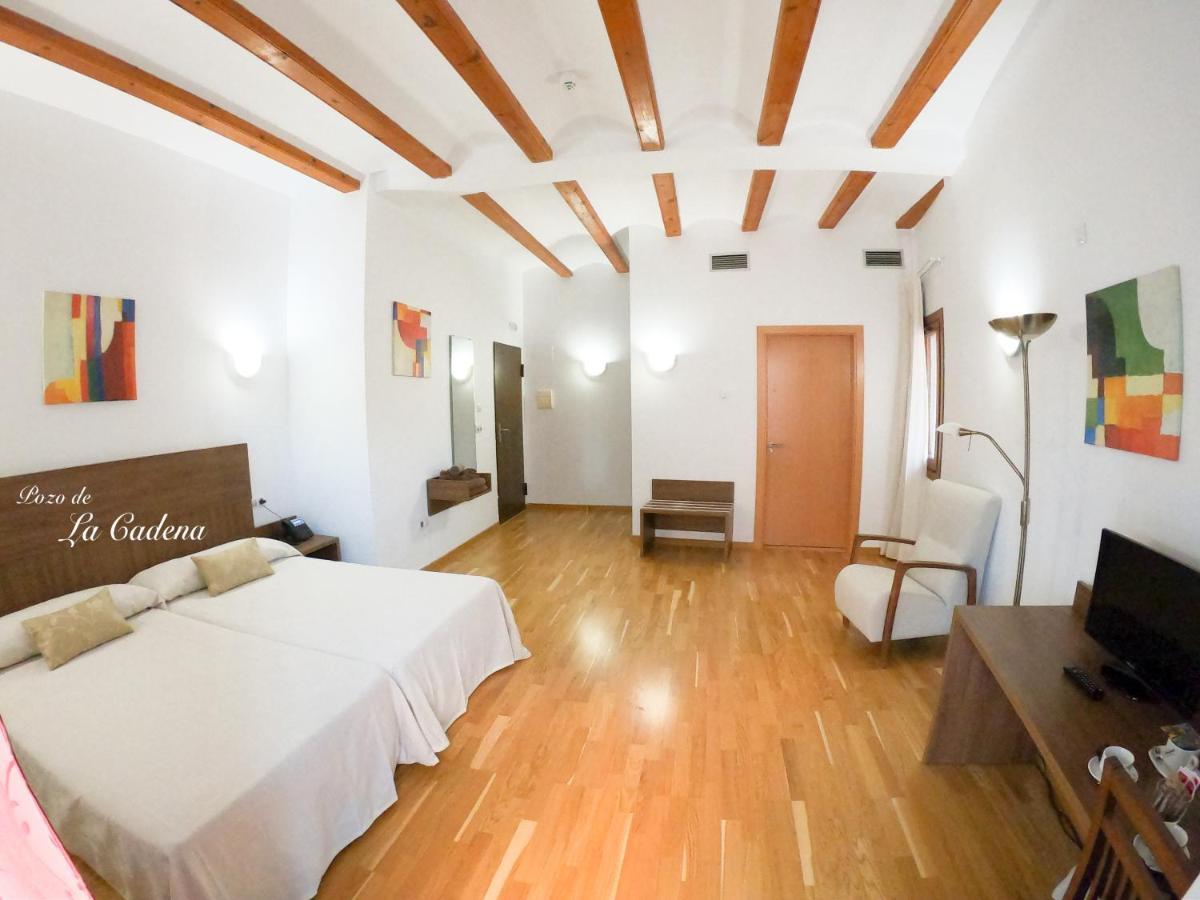 Hotel Baron Andilla Valdealgorfa Екстериор снимка