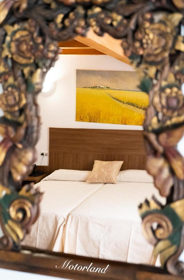 Hotel Baron Andilla Valdealgorfa Екстериор снимка