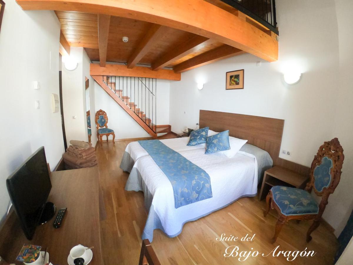 Hotel Baron Andilla Valdealgorfa Екстериор снимка