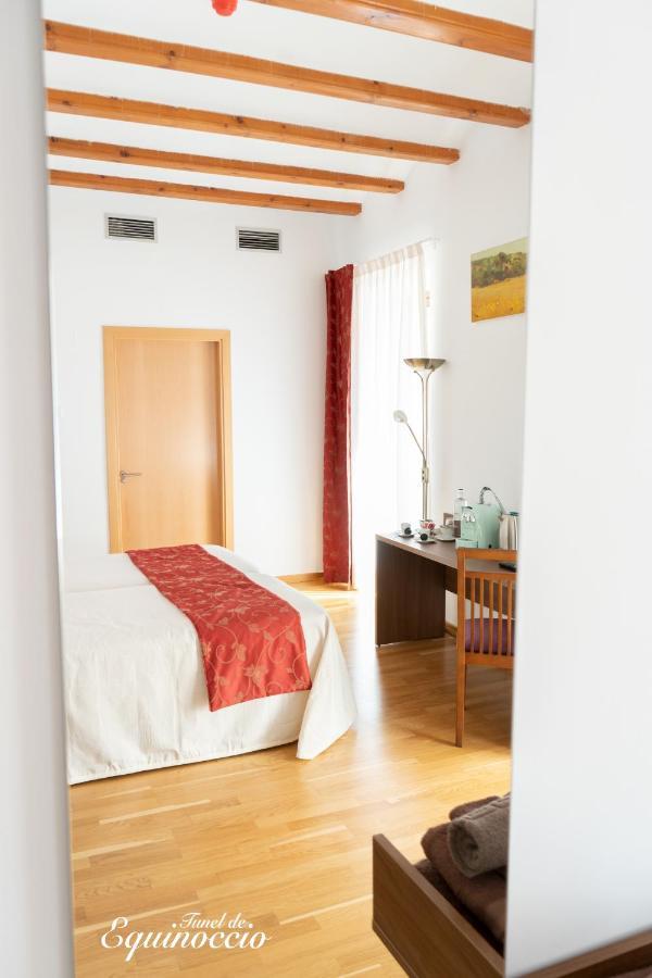 Hotel Baron Andilla Valdealgorfa Екстериор снимка