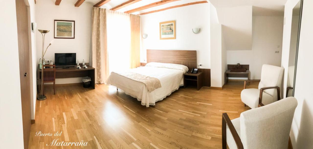 Hotel Baron Andilla Valdealgorfa Екстериор снимка