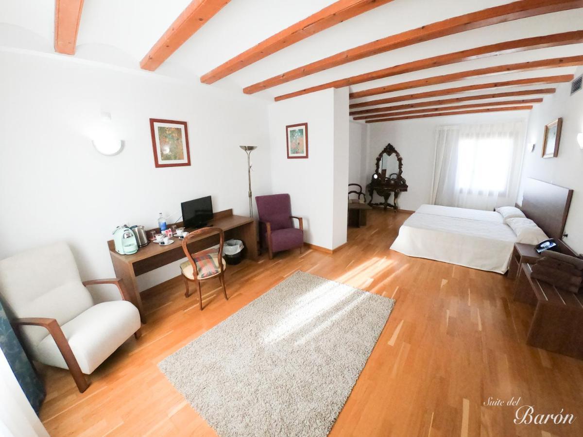 Hotel Baron Andilla Valdealgorfa Екстериор снимка