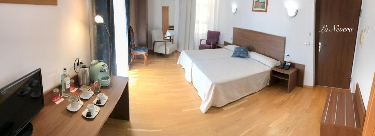 Hotel Baron Andilla Valdealgorfa Екстериор снимка